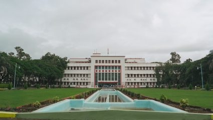 पर्यावरणासाठी Amazon चे मोठे पाऊल! पुण्याच्या ‘NCL’ कॅम्पसमध्ये दरवर्षी १७८ दशलक्ष लिटर पाणी पुनर्भरण प्रकल्प