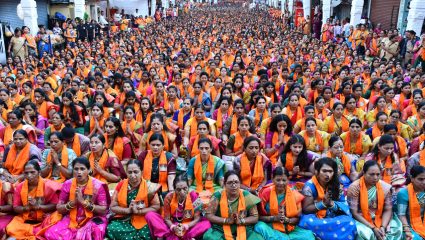 Ganeshotsav: शंखनाद, ओंकार जप अन् ‘मोरया’चा गजर; दगडूशेठ गणपती मंडपात ३५ हजार महिलांचे एकत्र अथर्वशीर्ष पठण
