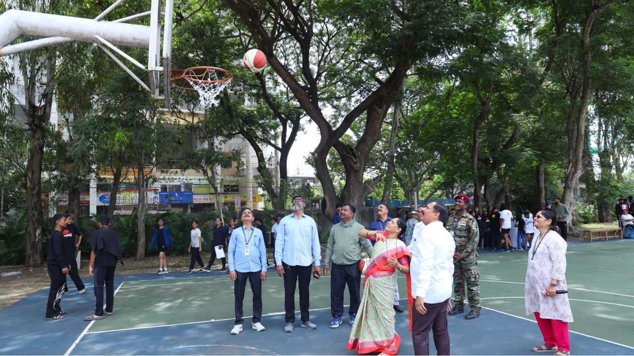 शालेय खेळाडू मैदानात घालणार धुमाकूळ! PCMC मध्ये Basketball स्पर्धेचे दिमाखदार उद्घाटन