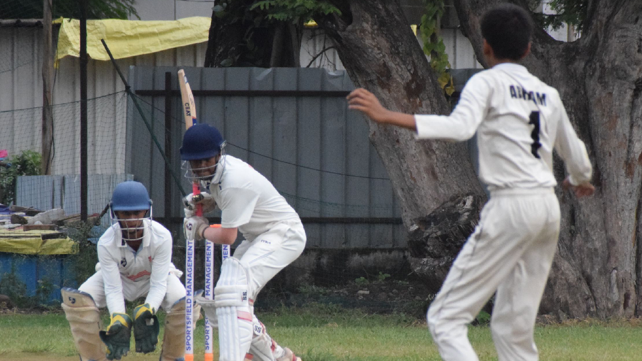 Cricket: ‘स्पोर्ट्सफिल्ड मान्सून लीग’मध्ये युवा क्रिकेटपटूंचा जलवा; पुण्याला चढला क्रिकेटचा ‘ज्वर’