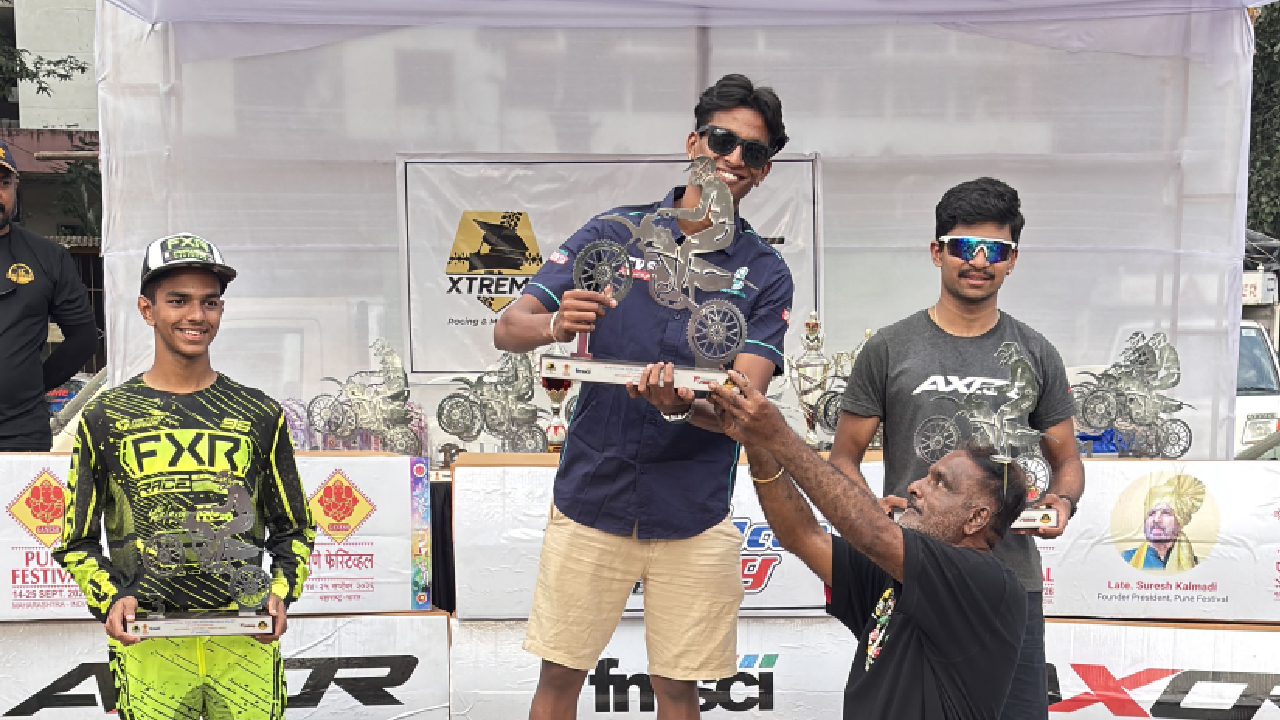 Sports News: बापरे! हा कसला रेसिंगचा धुमाकूळ; ‘महा डर्ट ट्रॅक चॅलेंज’मध्ये सार्थक चव्हाणचे वर्चस्व