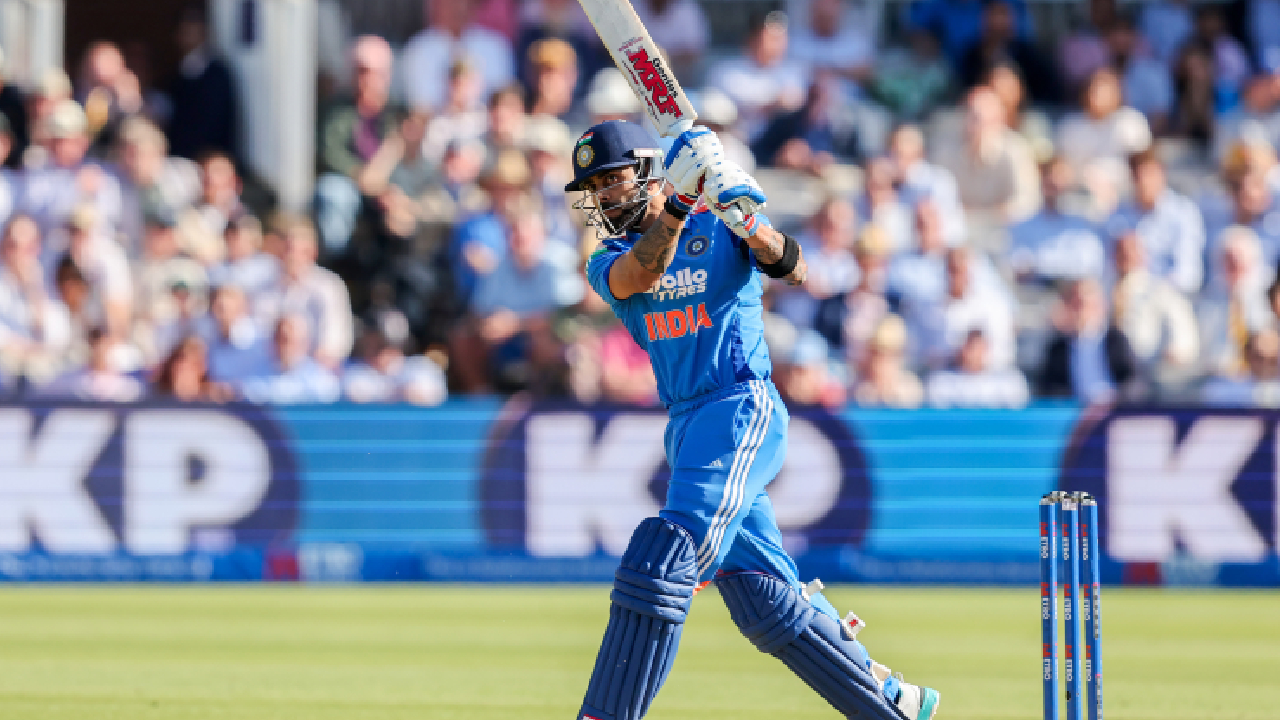 ‘क्रिकेटच्या देवा’चा रेकॉर्ड धोक्यात! केवळ 59 रन्स अन्…; चेस मास्टर Virat Kohli रचणार इतिहास