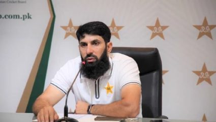 ENG Vs PAK: क्रिकेटविश्वात खळबळ! पाकिस्तानचा खेळखंडोबा; ‘या’ खेळाडूचा राजीनामा, PCB चा निर्णय अंगलट?