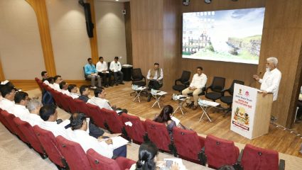 ‘… या गोष्टींना प्रथम प्राधान्य दिले गेले पाहिजे’; मंत्री Dada Bhuse यांचे अधिकाऱ्यांना स्पष्ट निर्देश