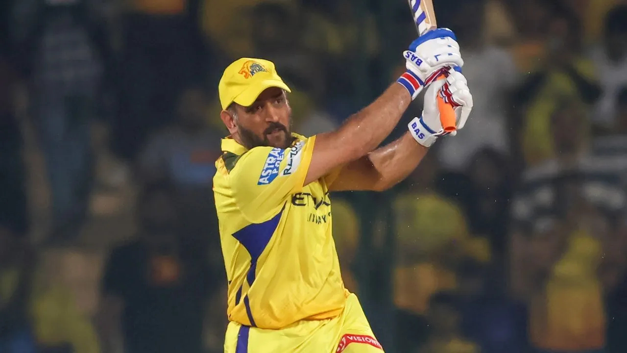 सर्वात मोठी बातमी! MS Dhoni IPL 2027 खेळणार की नाही? ‘या’ खेळाडूने दिलेली प्रतिक्रिया एकदा वाचाच…