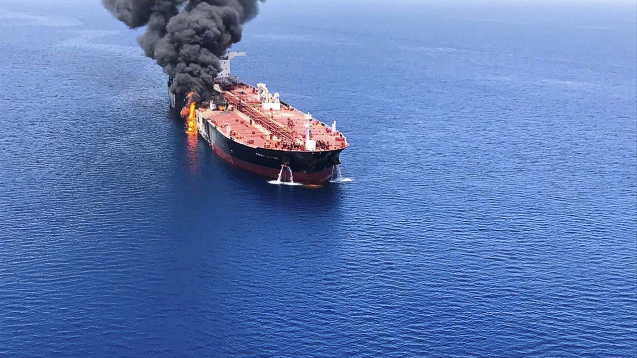 MV Cape Dao: ओमानजवळ व्यापारी जहाजावर टॉर्पेडो हल्ला; 20 पैकी 1 भारतीय खलाशाचा मृत्यू, 19 जणांना वाचवण्यात यश