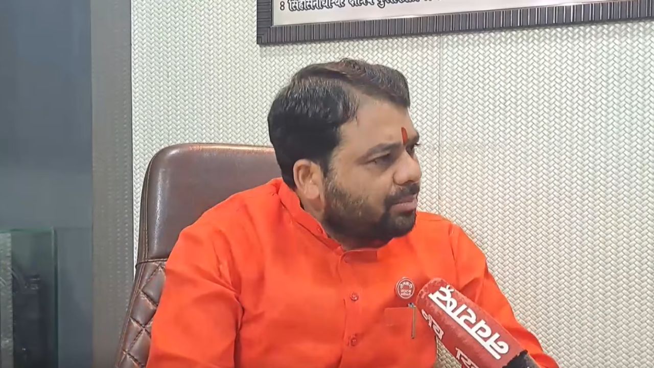 Ravikant Tupkar :बँक निवडणुकीसाठी एकत्र येता, मग शेतकऱ्यांसाठी मुख्यमंत्री दालनात एकत्र का बसत नाही?