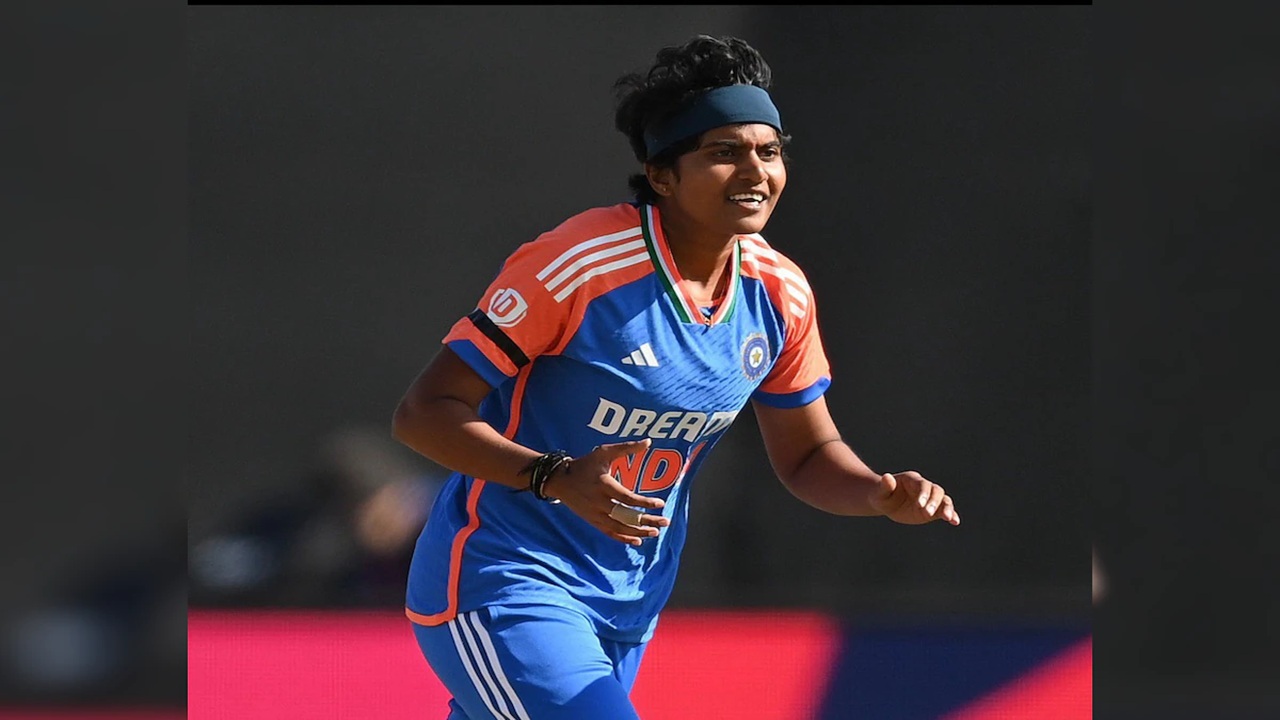Women’s Asia Cup: श्री चरणीची कमाल! एका वर्षात सर्वाधिक T20I विकेट्स घेणारी दुसरी भारतीय; पूनम यादवचा विक्रम निशाण्यावर