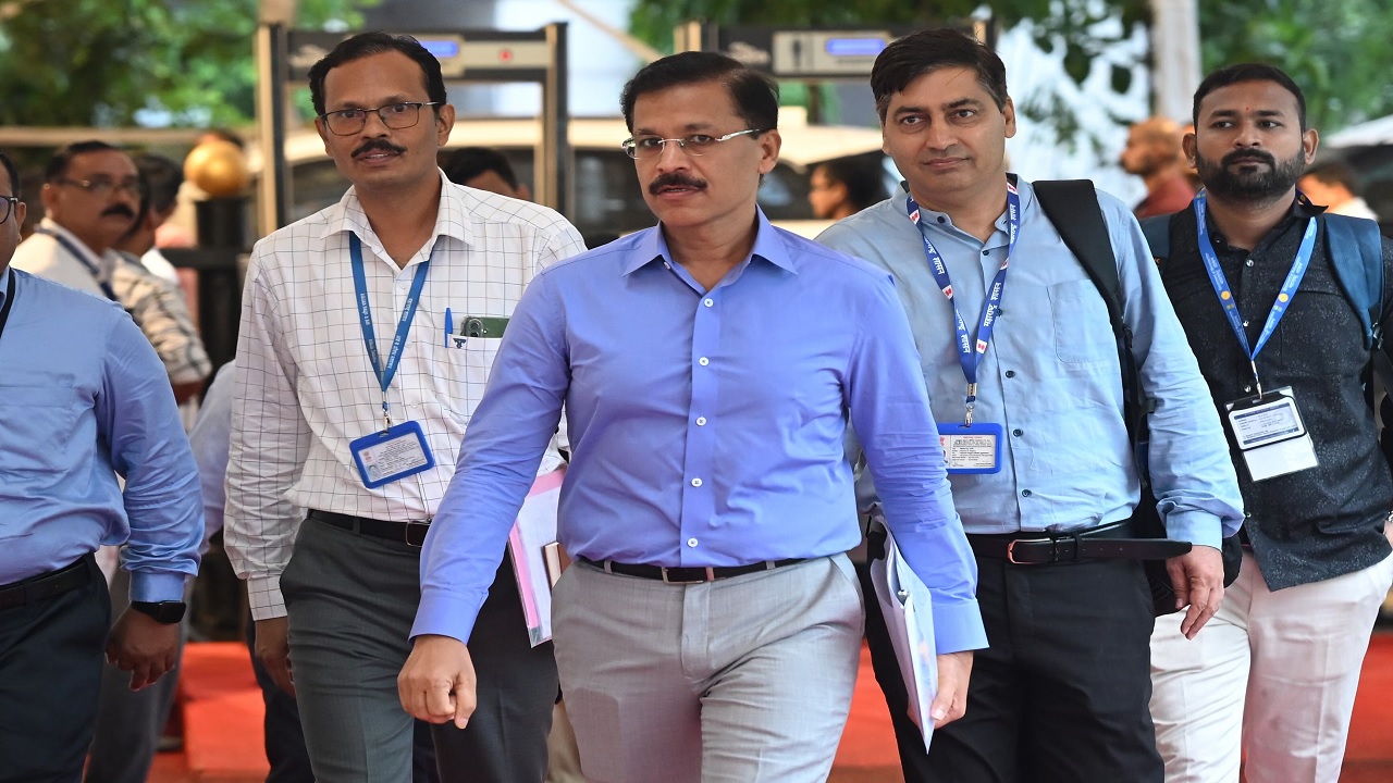 Tukaram Mundhe: हॉटेल-दूध डेअरीनंतर FDA च्या रडारवर बेबी फूड; नियम मोडणाऱ्या उत्पादकांवर कारवाईचा इशारा