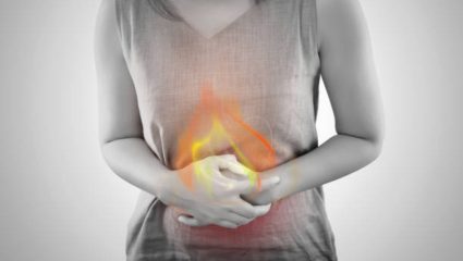 आंबट ढेकर आणि पित्ताच्या त्रासाने हैराण झाला आहात? Acidity च्या वाढत्या त्रासापासून सुटका मिळवण्यासाठी करा ‘हे’ उपाय