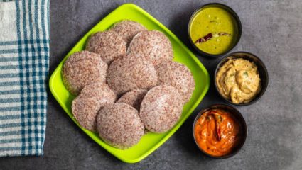 Ragi Recipe: वाटीभर नाचणीच्या पिठापासून बनवा मऊ जाळीदार इडली, रक्तातील साखर नियंत्रणात राहण्यासोबतच हाडे राहतील मजबूत