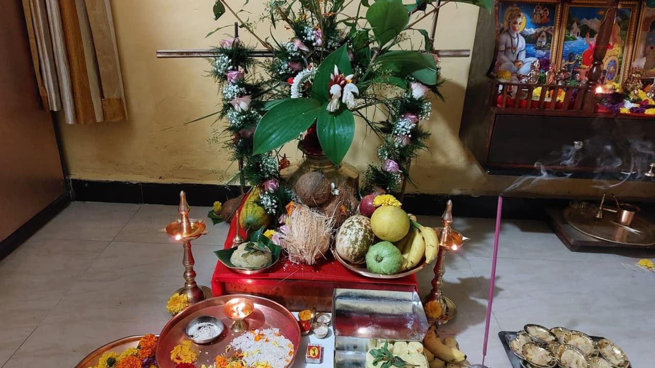 Pithori Amavasya 2026: पिठोरी अमावस्येच्या नातेवाईकांना द्या मराठमोळ्या शुभेच्छा! आई दुर्गेच्या कृपेने घरात सुख-समृद्धी नांदो