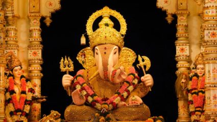 History Of Dagdusheth Halwai Ganpati: दगडूशेठ हलवाई गणपतीचा इतिहास काय? चला तर जाणून घेऊया मूर्तीच्या पोटातील रहस्य