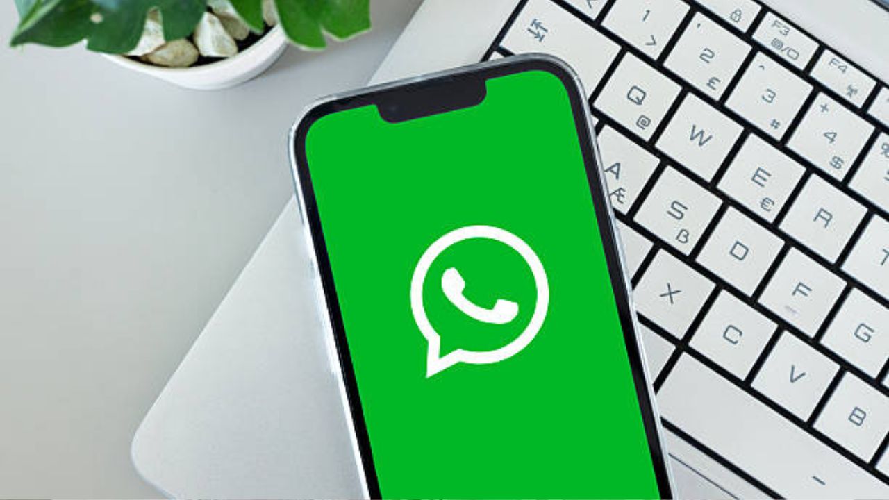 आता तुमचा WhatsApp बनेल AI हब! यूजर्ससाठी येणार मोठं अपडेट, तुमच्या आवडीनुसार जोडता येणार थर्ड-पार्टी एआय एजंट