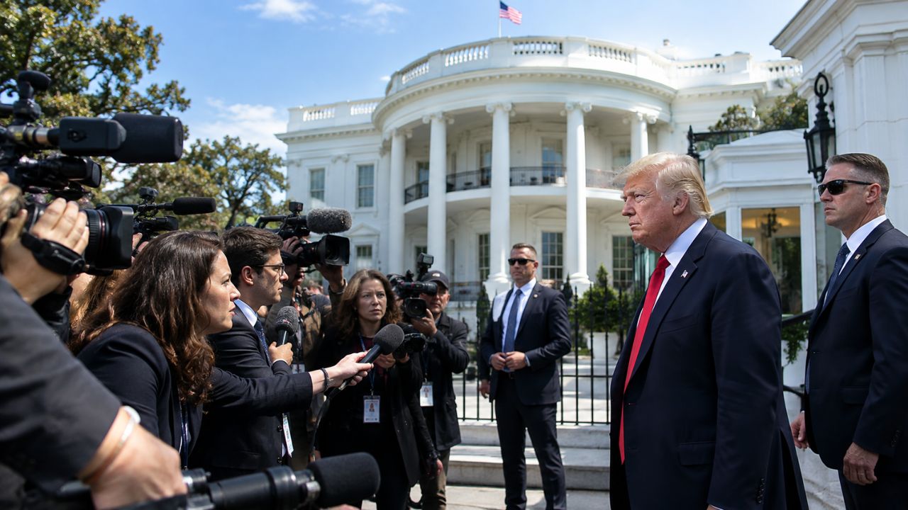 Trump vs Media : ‘दरवाजा बंद केला? मग कोर्टात भेटू!’ CNN-MSNOW-Politicoचा ट्रम्प प्रशासनाला झटका