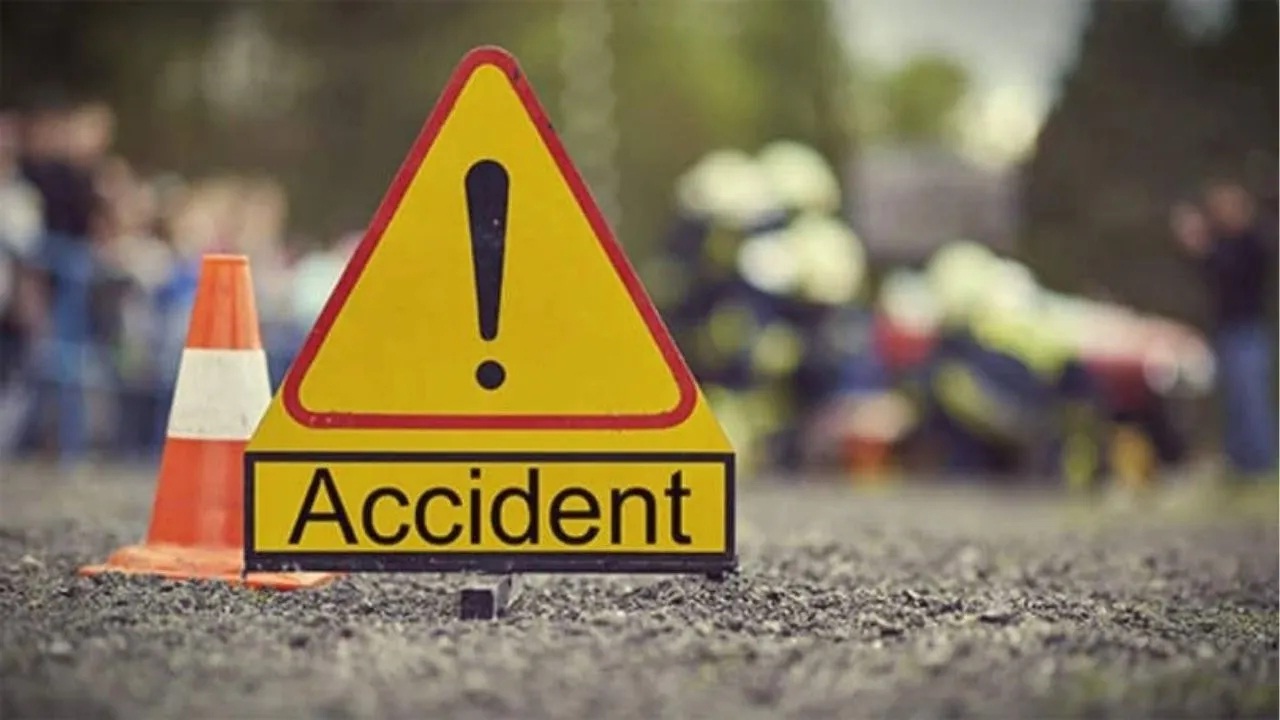 Accident News : पाटस-दौंड रोडवर दोन दुचाकींचा भीषण अपघात; २५ वर्षीय तरुणाचा जागीच मृत्यू