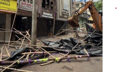 BMC कडून मुलुंडमध्ये ‘Pedestrian First’ मोहिमेअंतर्गत अतिक्रमणाविरोधात कारवाई…