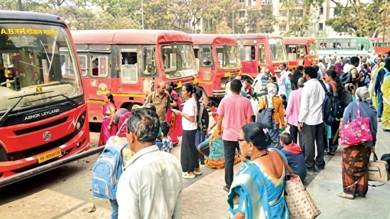 Chandrapur News: रक्षाबंधनासाठी बहिणींची माहेरच्या दिशेने धाव; सलग सुट्ट्यांमुळे चंद्रपूर बसस्थानकावर प्रवाशांची तुफान गर्दी