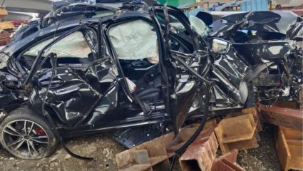 Mumbai BMW Accident : मुंबईच्या कोस्टल रोडवर अपघात… लाला कॉलेजसमोरील लोटस जेट्टी जवळील घटना