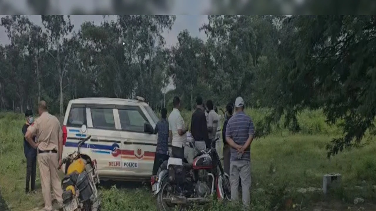 Delhi Crime: दिल्ली हादरली! अल्पवयीन मुलीवर सामूहिक बलात्कार करून हत्या; शेतात फेकलेला मृतदेह कुत्र्यांनी खाल्ला