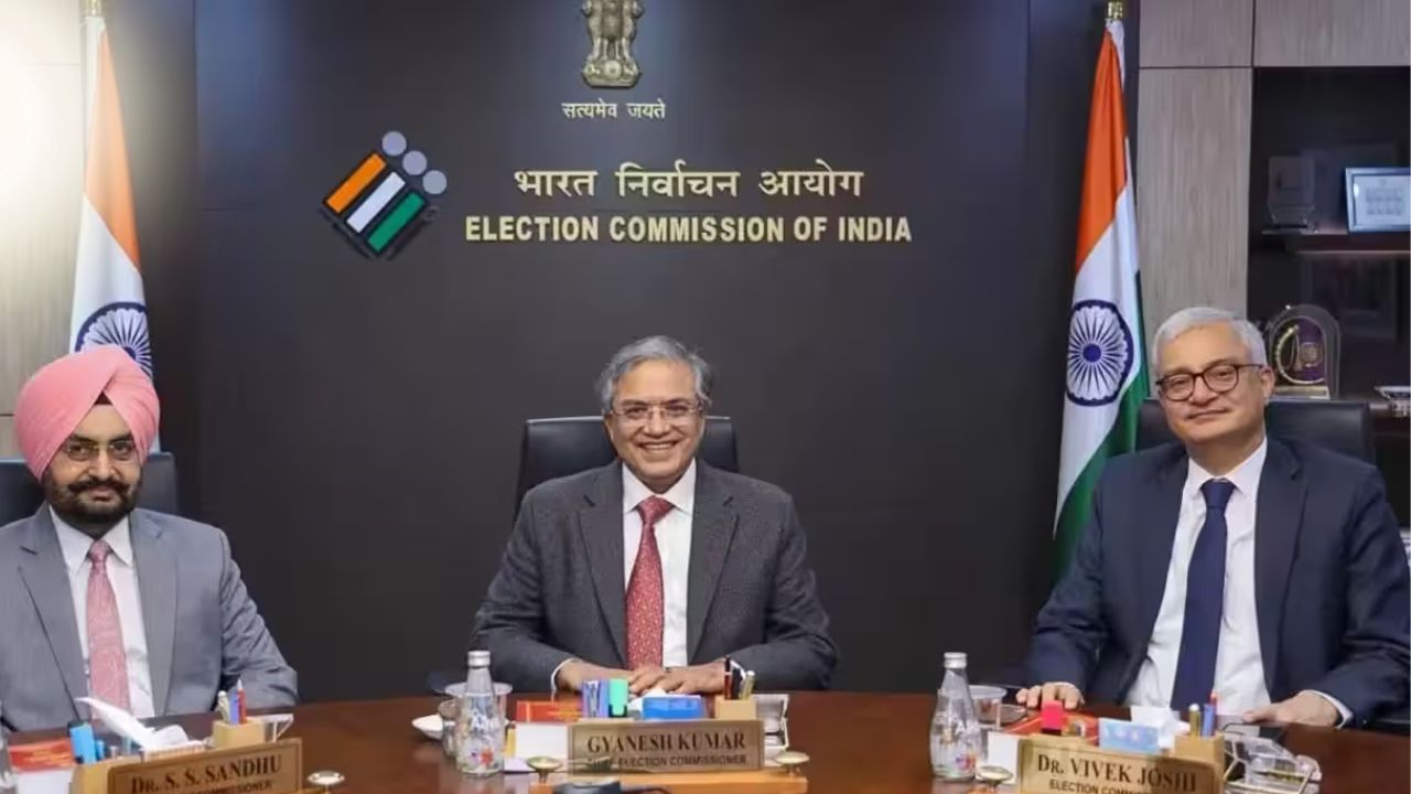 Election Commission: निवडणूक आयोगाची धुरा सांभाळणारे तिन्ही शिलेदार नेमके किती शिकलेत? जाणून घ्या