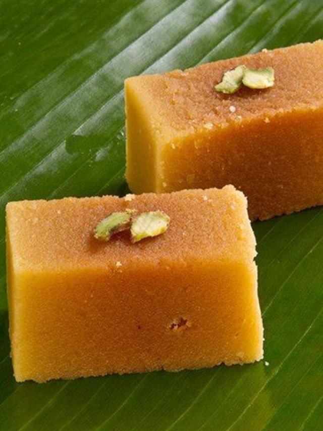 तोंडात टाकताच विरघळेल असा मैसूर पाक, जाणून घ्या रेसिपी
