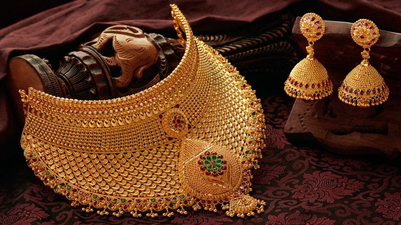 Todays Gold-Silver Price: सोन्याच्या दरात पुन्हा बदल; 22, 24 आणि 18 कॅरेटच्या किंमतीत किंचीत वाढ!