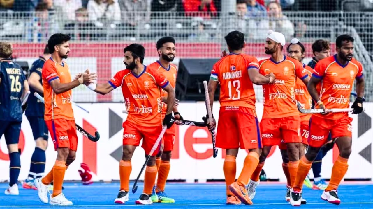 Hockey India मध्ये खळबळ! भगव्या जर्सीचा वाद चिघळला; अध्यक्ष दिलीप तिर्की अ‍ॅक्शन मोडमध्ये, DG आर.के. श्रीवास्तव यांच्यावर कारवाई