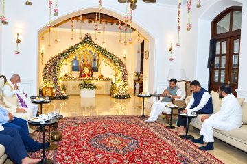 BJP National President : भाजपाचे राष्ट्रीय अध्यक्ष नितीन नबीन यांनी उपमुख्यमंत्री एकनाथ शिंदे यांच्या गणरायाचे घेतले दर्शन