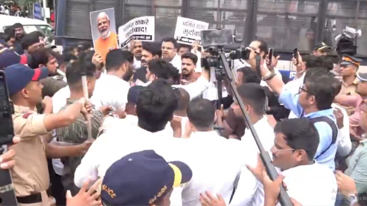 मोदींचा फोटो हटवल्याने मुंबईत मनसे-भाजप कार्यकर्त्यांमध्ये राडा; शिवतीर्थ परिसरात तणावाचे वातावरण, पोलिसांचा मोठा बंदोबस्त तैनात