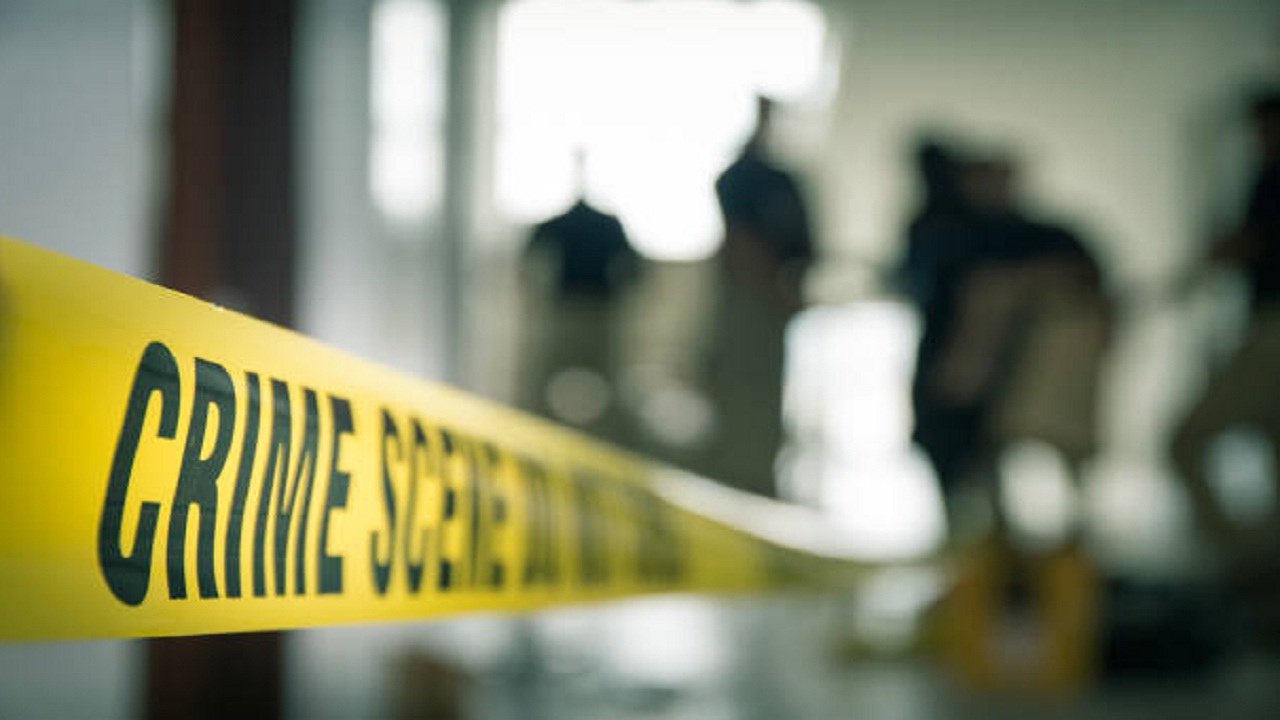 Pune Murder : चारित्र्याच्या संशयातून पत्नीचा धारदार शस्त्राने गळा चिरून खून; पोलिसांनी आरोपीला कर्नाटकातून पकडले