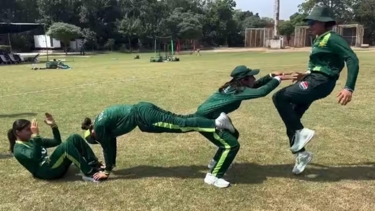 Pakistan Women Team: पुन्हा एकदा जगासमोर थू-थू! जग चंद्रावर आणि पाकिस्तानची मात्र सर्कस, अतरंगी व्हिडिओ व्हायरल