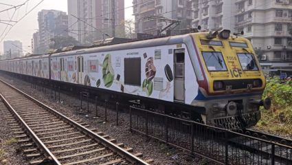 एसी लोकलच्या स्वयंचलित दरवाजांमुळे साध्या लोकलची कोंडी; प्रवाशांना फटका, मध्य रेल्वेची चिंता वाढली