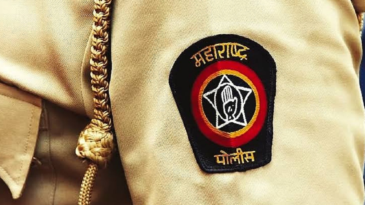पानटपरीवाल्याकडून 300 रुपये हप्ता, सिगारेटची पाकीटेही घेतली; खराडीतील पोलीस तडकाफडकी निलंबित