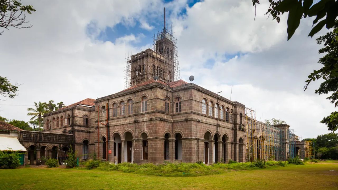 Pune University news: विद्यार्थ्यांच्या आंदोलनाला यश! पुणे विद्यापीठाने मागे घेतली मेसची दरवाढ