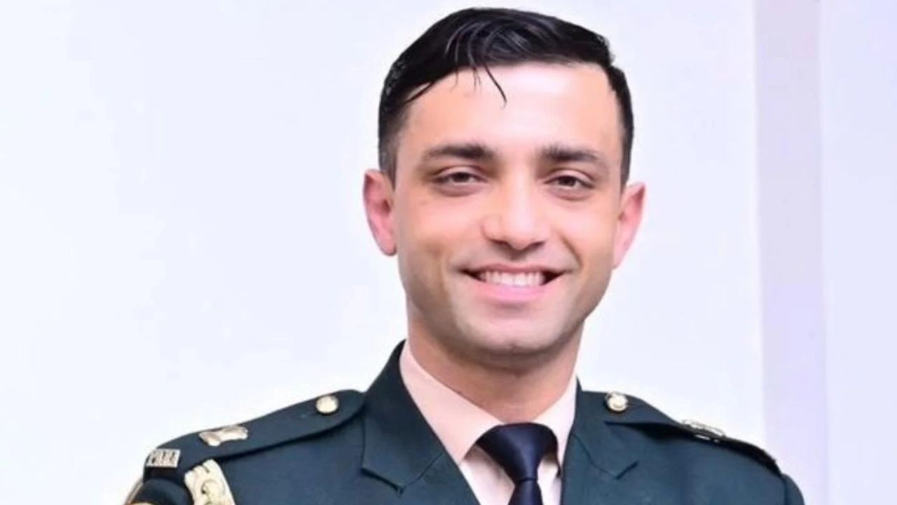 Major Rishab Singh Sambyal: सोशल मीडियावर धुमाकूळ घालणारे माजी ADC मेजर ऋषभ सिंह एका महिन्यात किती कमावतात?