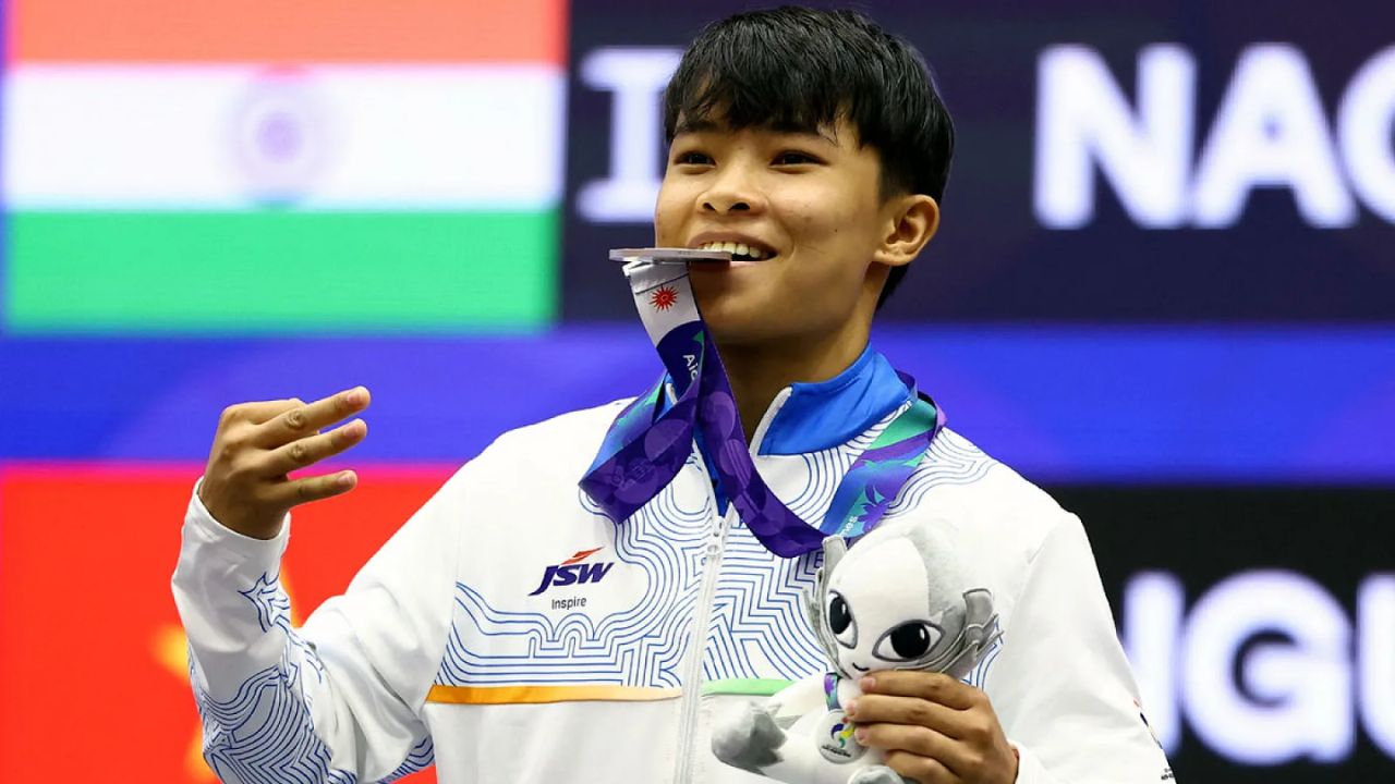 सलग तीन Asian Games मध्ये पदकांची हॅट्ट्रिक! रोशिबिना देवीचा ऐतिहासिक पराक्रम; वुशूमध्ये भारताला रौप्य