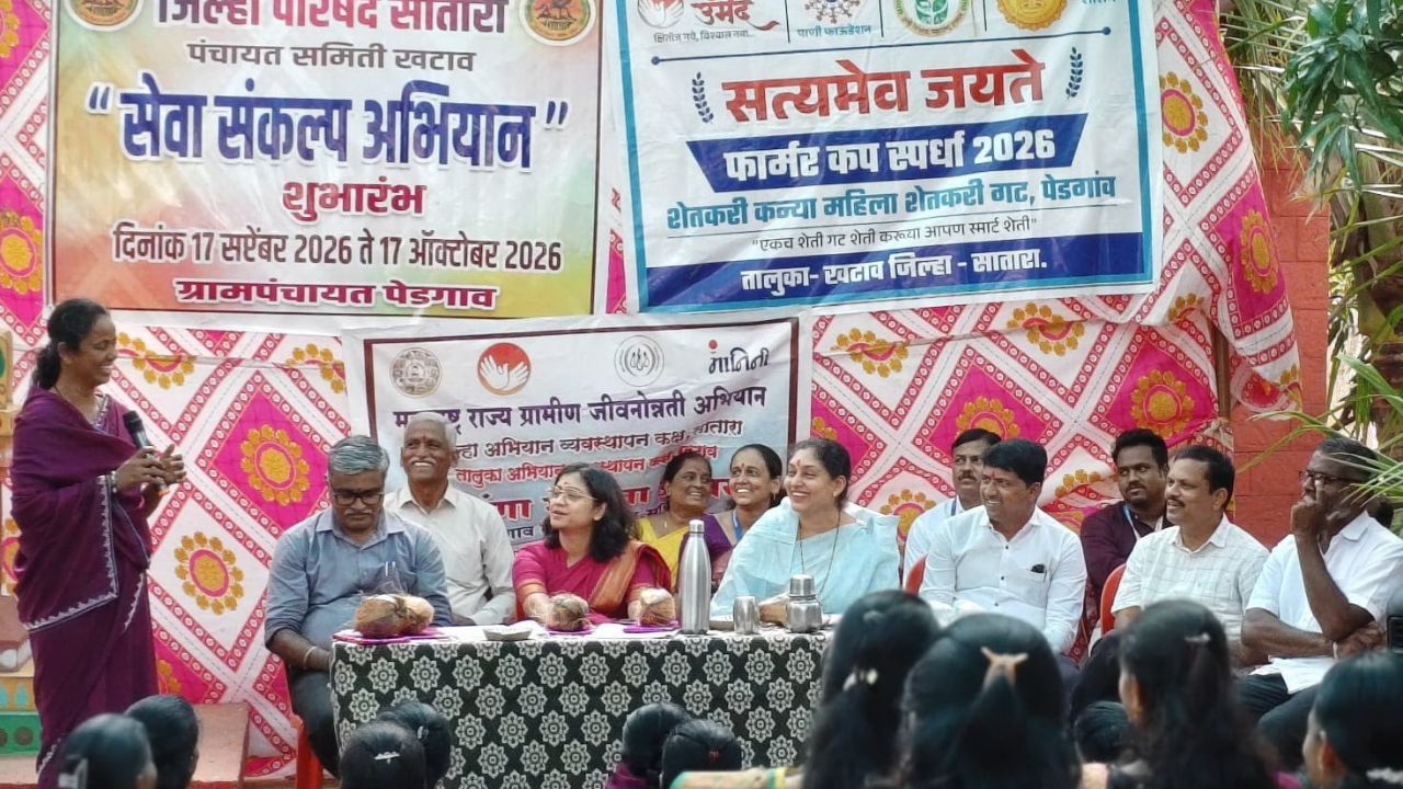 पेडगावच्या शेतकरी भगिनींच्या जिद्दीला सलाम! भांडवल उभारण्यासाठी बैलगाडी शर्यतीत स्टॉल; जिद्द पाहून अधिकारीही प्रभावित