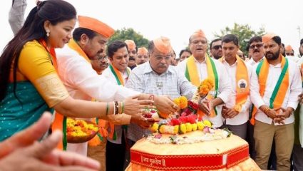 वडनगर ते वाराणसी ‘सेवा संकल्प यात्रा’ अमरावतीत; राष्ट्रसंत तुकडोजी महाराज यांच्या पुण्यभूमीत यात्रेचे स्वागत