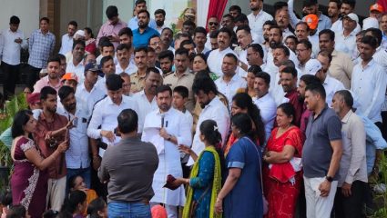 तळेगाव दाभाडे नगरपरिषदेच्या हद्दीबाहेरील रस्त्यांसाठी २ कोटींचा निधी; आमदार सुनील शेळके यांची मोठी घोषणा