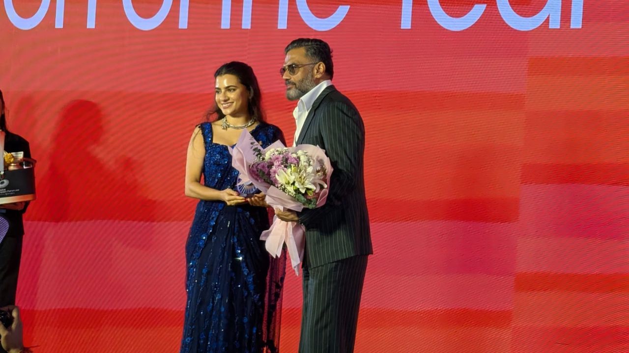 Suniel Shetty: सुनील शेट्टींच्या शिरपेचात मानाचा तुरा; ‘कल्चरल आयकॉन ऑफ द ईयर’ पुरस्काराने सन्मानित
