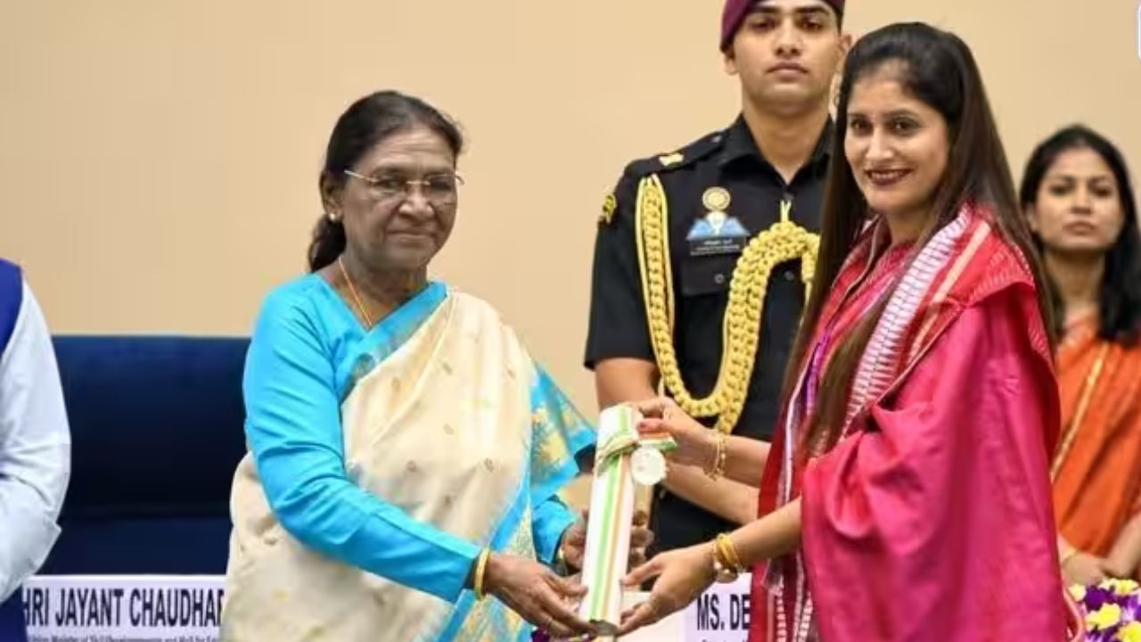 राष्ट्रीय स्तरावर नाशिक पालिकेच्या शाळेचा डंका; शिक्षिका कुंदा बच्छाव यांना National Teachers Award जाहीर