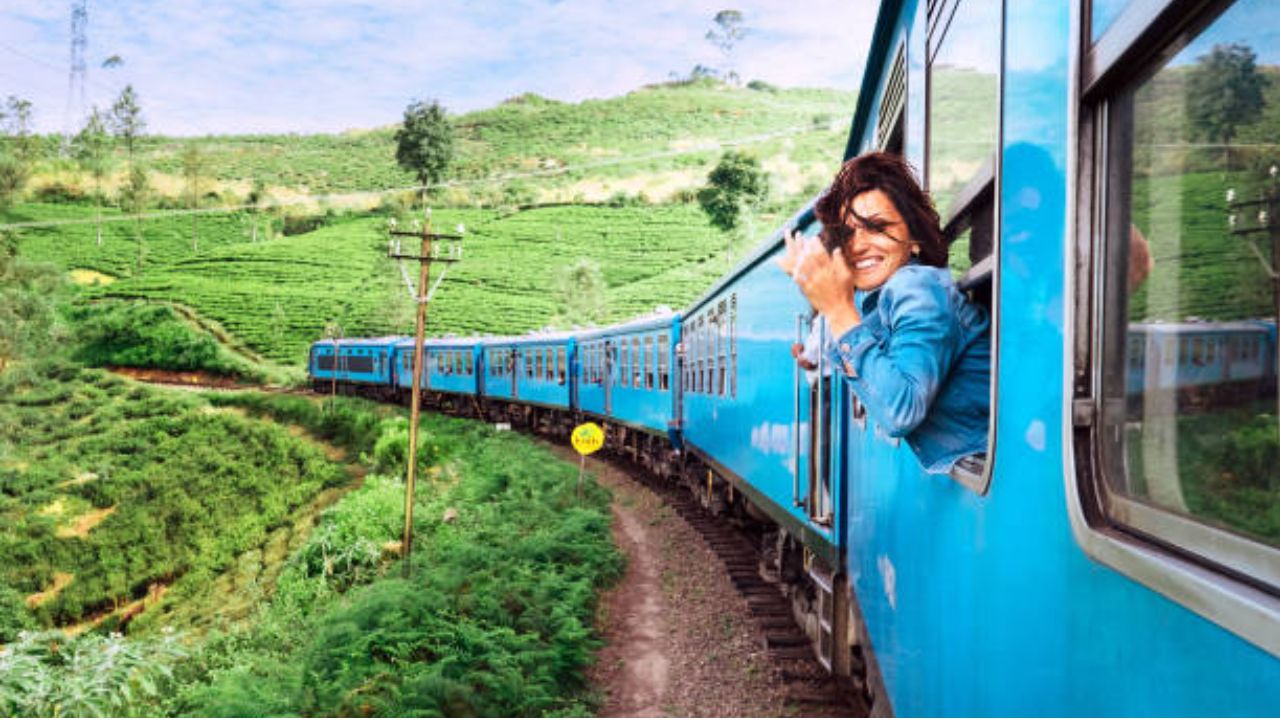 नशीब नाही, ट्रेनमध्ये ‘या’ फॉर्मुल्याने मिळते विंडो सीट! रेल्वेचा हा नियम बहुतेकांना ठाऊकच नाही
