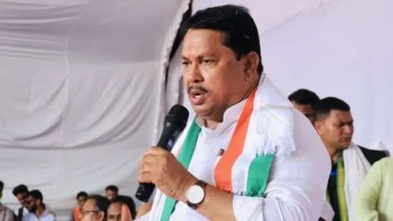 Vijay Wadettiwar: काँग्रेस नेते विजय वडेट्टिवार यांचे ‘अकांऊट’ हॅक, पोस्ट आणि मेसेजशी माझा काही संबंध नाही …