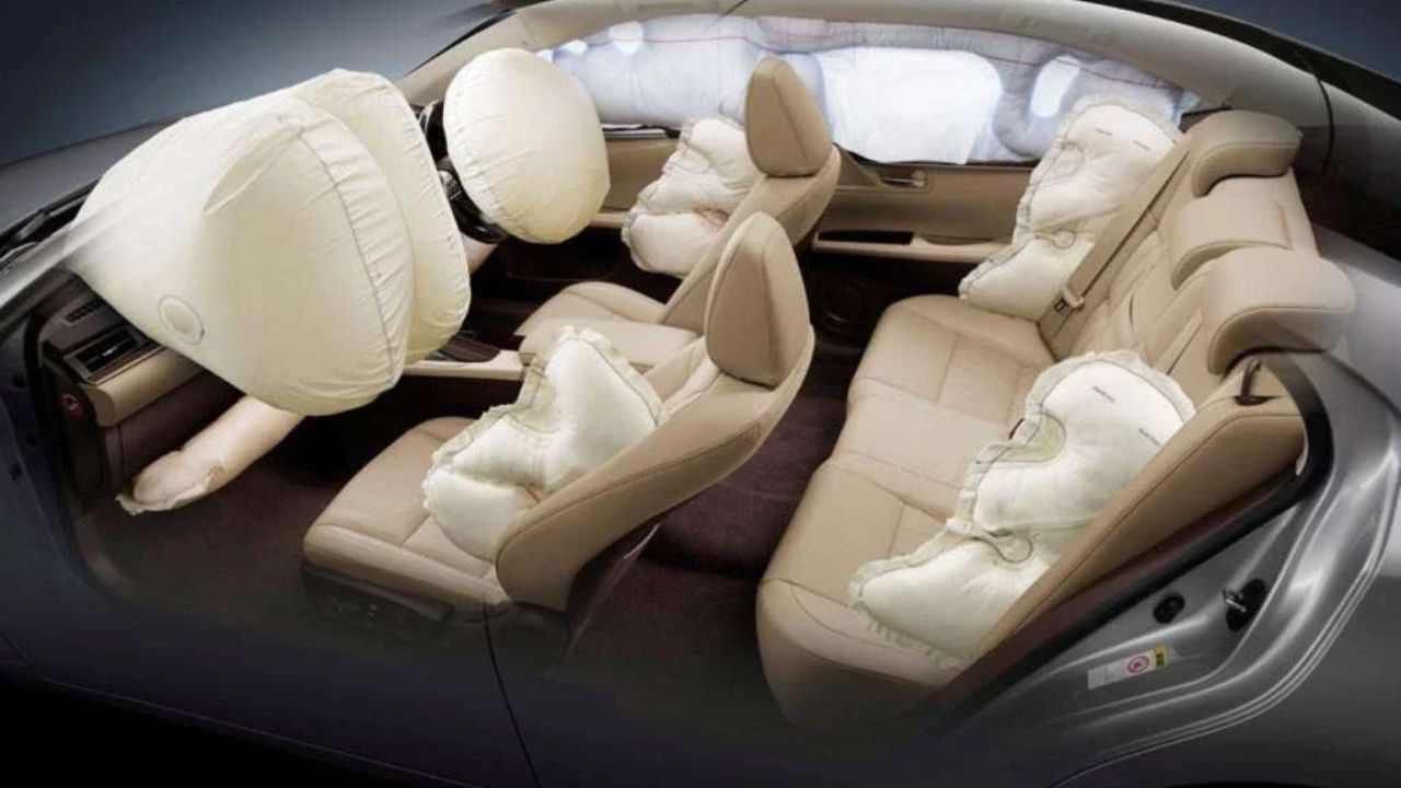5 Affordable Hatchback Cars: दिवाळीत नवीन कार घ्यायचीये? 6 एअरबॅग्ससह ‘या’ 5 कार बजेटमध्ये बसतील