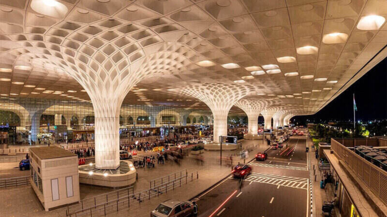 प्रवाशांनो सतर्क राहा! 25 ऑक्टोबरपासून Mumbai Airport वरून 265 उड्डाणे रद्द; नेमकं कारण काय?