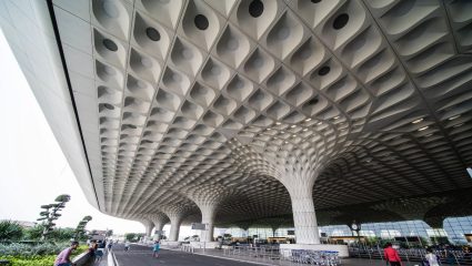केंद्र सरकारचा मोठा निर्णय! विमान प्रवाशांनो इथे लक्ष्य् द्या… Mumbai Airport वरून 265 International Flights शिफ्ट होणार नाहीत!