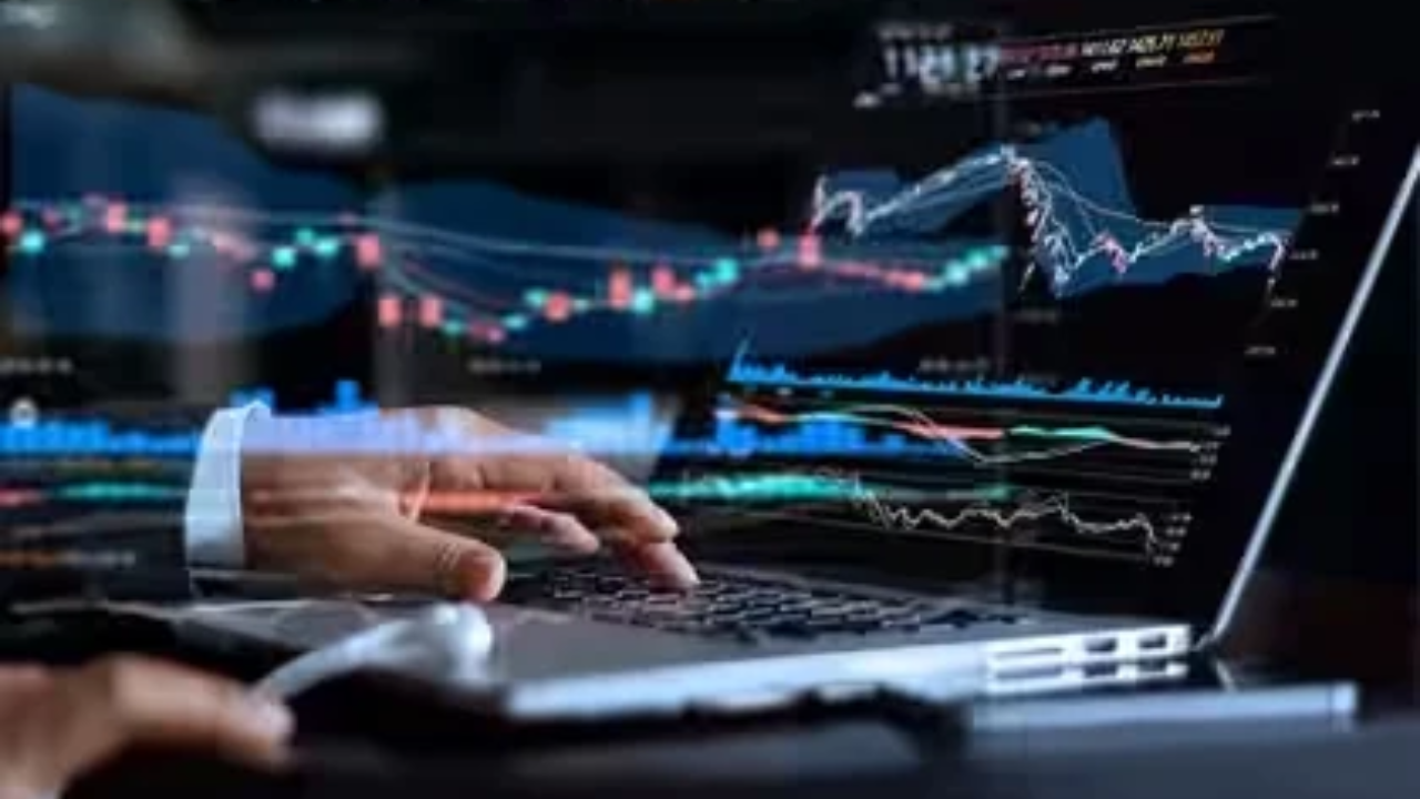 Share Market Outlook : शेअर बाजारात पुढच्या आठवड्यात मोठी हालचाल? गुंतवणूकदारांनो, गुंतवणुकीपूर्वी ‘या’ फॅक्टर्सकडे लक्ष ठेवा