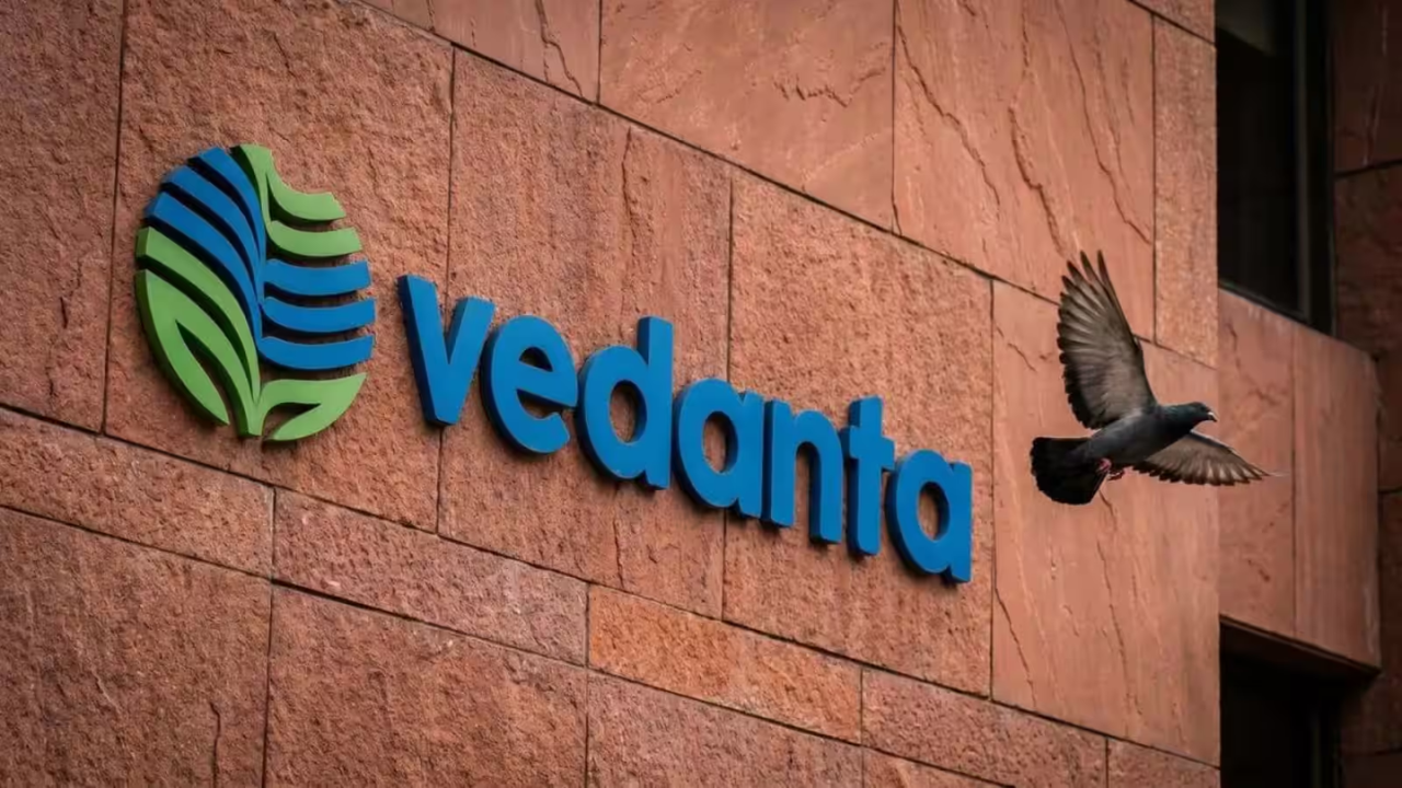 Vedanta चा मोठा धमाका! कंपनीने केली Dividend ची घोषणा; शेअर्समध्ये जोरदार तेजी