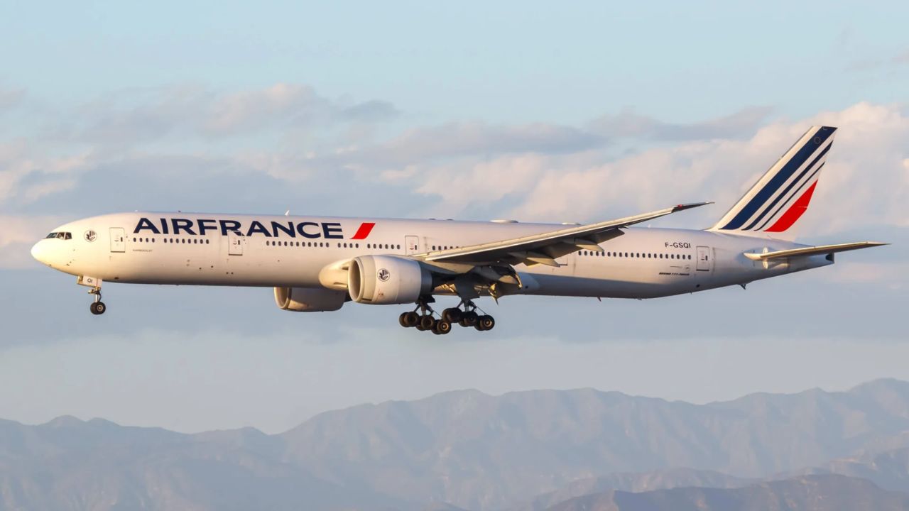 Air France: फ्लायदुबई घटनेनंतर, फ्रान्सने  केली पाकिस्तानच्या वैमानिकांवर कारवाई; इस्रायलला जाणाऱ्या विमान उड्डाणांवर घातली बंदी